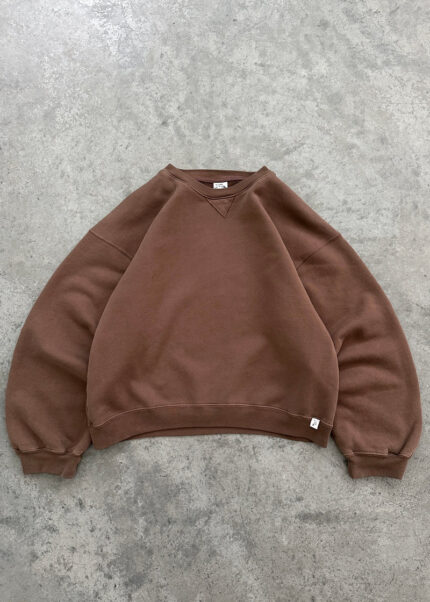 AKIMBO CREWNECK - COFFEE
