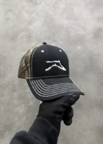 AKIMBO CONTRAST STITCH RANGE CAP - BLACK / REALTREE® AP