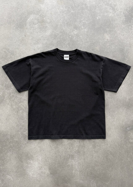 AKIMBO THE “1999” BLANK TEE - STONEWASHED BLACK