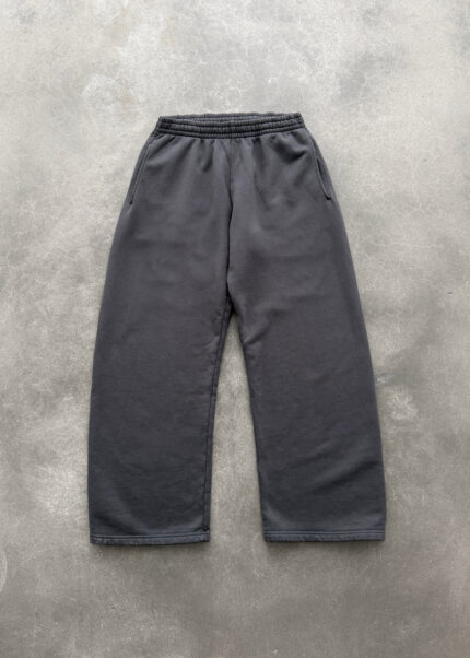AKMIBO STRAIGHT-LEG SWEATPANTS - CHARCOAL